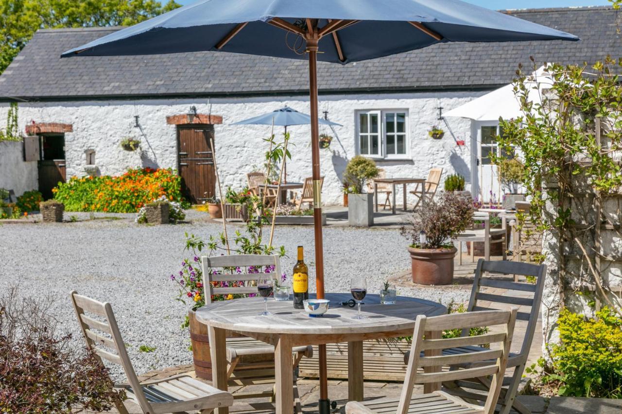 East Trewent Farm Bed & Breakfast 3*