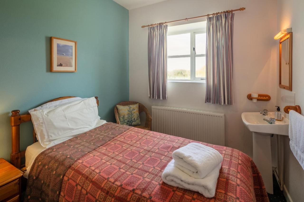 East Trewent Farm Bed & Breakfast 3*